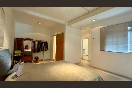 Apartamento à venda com 150m², 1 quarto e sem vagaSuite