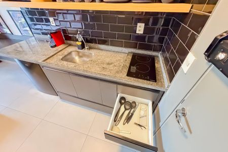 Studio para alugar com 26m², 1 quarto e sem vagaCozinha - Armários