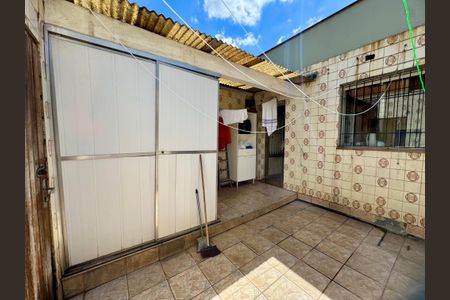 Casa à venda com 279m², 4 quartos e 3 vagas Casa à venda com 279m², 4 quartos e 3 vagasÁrea de Serviço