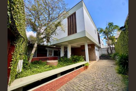 Casa à venda com 279m², 4 quartos e 3 vagas Casa à venda com 279m², 4 quartos e 3 vagasGaragem