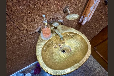 Casa à venda com 279m², 4 quartos e 3 vagas Casa à venda com 279m², 4 quartos e 3 vagasBanheiro 5