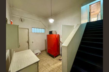 Casa à venda com 279m², 4 quartos e 3 vagas Casa à venda com 279m², 4 quartos e 3 vagasHall