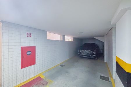 Apartamento à venda com 180m², 3 quartos e 3 vagas Apartamento à venda com 180m², 3 quartos e 3 vagasGaragem