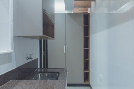 Apartamento à venda com 180m², 3 quartos e 3 vagas Apartamento à venda com 180m², 3 quartos e 3 vagasÁrea de Serviço