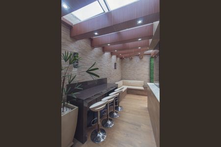 Apartamento à venda com 180m², 3 quartos e 3 vagas Apartamento à venda com 180m², 3 quartos e 3 vagasÁrea Gourmet