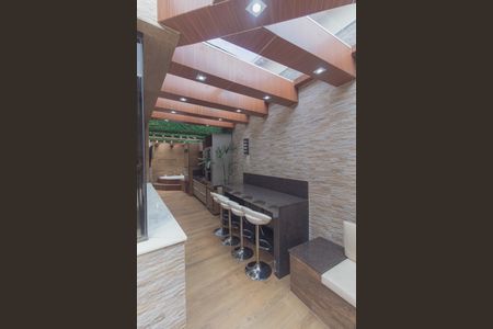 Apartamento à venda com 180m², 3 quartos e 3 vagas Apartamento à venda com 180m², 3 quartos e 3 vagasÁrea Gourmet