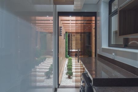 Apartamento à venda com 180m², 3 quartos e 3 vagas Apartamento à venda com 180m², 3 quartos e 3 vagasÁrea de Serviço