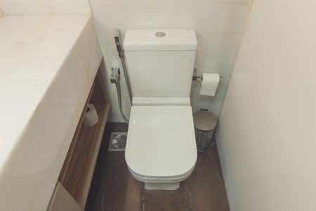 Apartamento à venda com 180m², 3 quartos e 3 vagas Apartamento à venda com 180m², 3 quartos e 3 vagasBanheiro da Suite