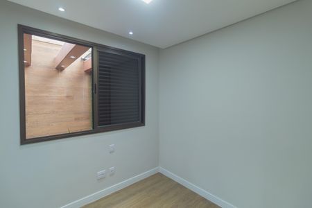 Apartamento à venda com 180m², 3 quartos e 3 vagas Apartamento à venda com 180m², 3 quartos e 3 vagasSemi-Suite 1