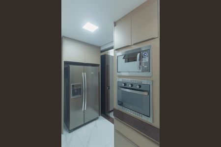 Apartamento à venda com 180m², 3 quartos e 3 vagas Apartamento à venda com 180m², 3 quartos e 3 vagasCozinha