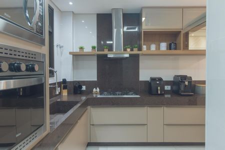 Apartamento à venda com 180m², 3 quartos e 3 vagas Apartamento à venda com 180m², 3 quartos e 3 vagasCozinha