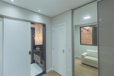Apartamento à venda com 180m², 3 quartos e 3 vagas Apartamento à venda com 180m², 3 quartos e 3 vagasSemi-Suite 2