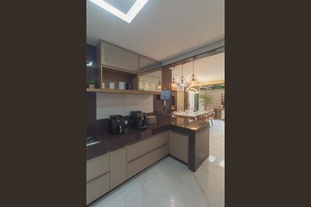 Apartamento à venda com 180m², 3 quartos e 3 vagas Apartamento à venda com 180m², 3 quartos e 3 vagasCozinha