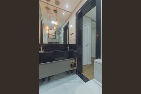 Apartamento à venda com 180m², 3 quartos e 3 vagas Apartamento à venda com 180m², 3 quartos e 3 vagasBanheiro da Semi-Suite