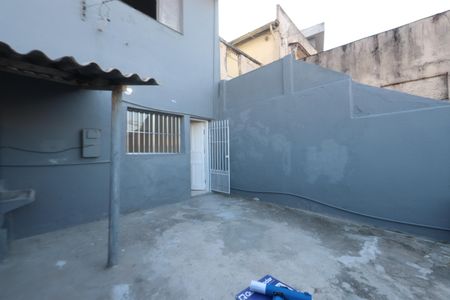 Casa para alugar com 40m², 1 quarto e 1 vagaÁrea de Serviço e Garagem