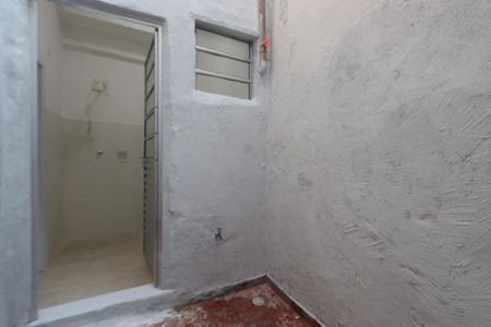 Casa para alugar com 40m², 1 quarto e 1 vagaQuintal