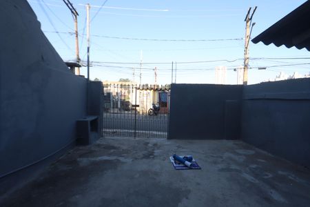 Casa para alugar com 40m², 1 quarto e 1 vagaÁrea de Serviço e Garagem