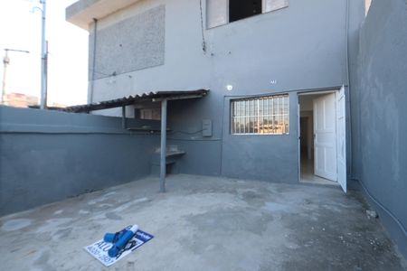Casa para alugar com 40m², 1 quarto e 1 vagaÁrea de Serviço e Garagem