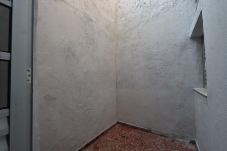 Casa para alugar com 40m², 1 quarto e 1 vagaQuintal