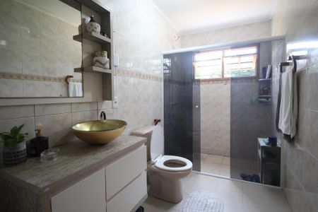 Casa para alugar com 100m², 2 quartos e 3 vagasBanheiro