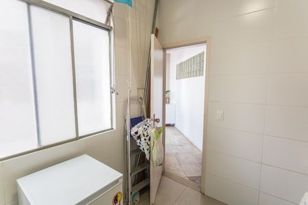 Apartamento à venda com 153m², 3 quartos e 1 vagaÁrea de Serviço
