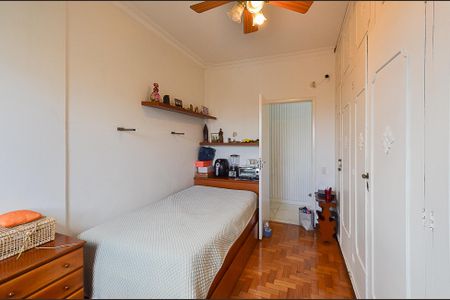 Apartamento à venda com 300m², 4 quartos e 3 vagas Apartamento à venda com 300m², 4 quartos e 3 vagasQuarto 1