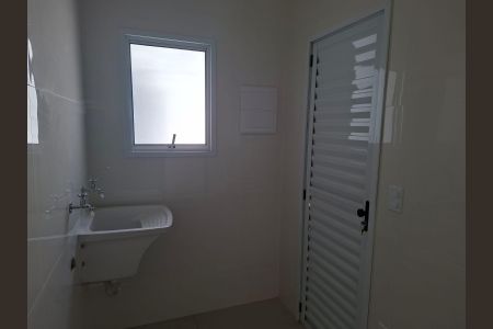 Casa de condomínio para alugar com 114m², 3 quartos e 2 vagasBanheiro