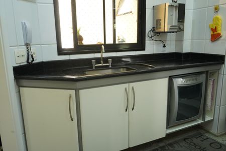 Apartamento à venda com 138m², 4 quartos e 3 vagasCozinha