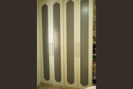 Apartamento à venda com 138m², 4 quartos e 3 vagasSuíte 2