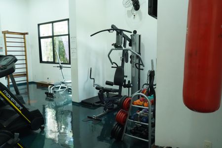 Apartamento à venda com 138m², 4 quartos e 3 vagasÁrea comum - Academia