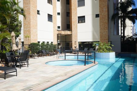 Apartamento à venda com 138m², 4 quartos e 3 vagasÁrea comum - Piscina