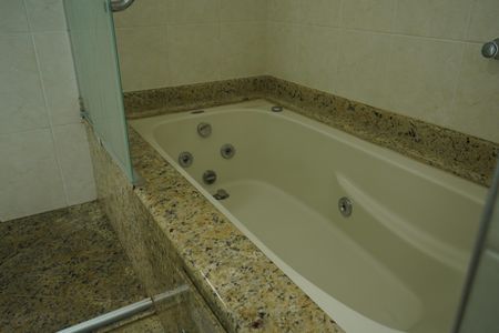 Apartamento à venda com 138m², 4 quartos e 3 vagasBanheiro da Suíte 3