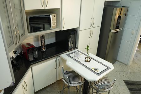 Apartamento à venda com 138m², 4 quartos e 3 vagasCozinha