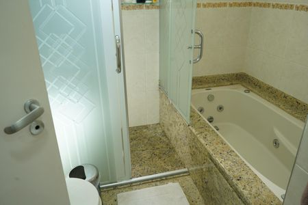 Apartamento à venda com 138m², 4 quartos e 3 vagasBanheiro da Suíte 3