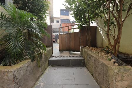 Casa à venda com 235m², 4 quartos e 2 vagasEntrada