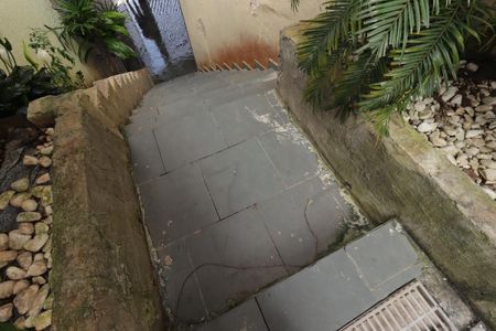 Casa à venda com 235m², 4 quartos e 2 vagasEntrada