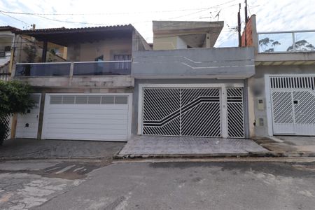 Casa à venda com 235m², 4 quartos e 2 vagasFachada