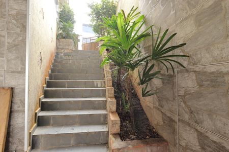 Casa à venda com 235m², 4 quartos e 2 vagasEntrada