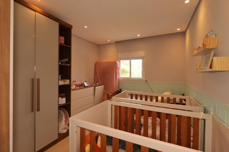 Casa à venda com 235m², 4 quartos e 2 vagasQuarto 1