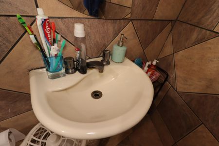 Casa à venda com 235m², 4 quartos e 2 vagasBanheiro da Suíte - Pia