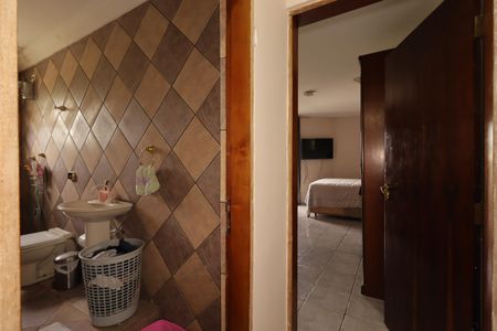 Casa à venda com 235m², 4 quartos e 2 vagasCorredor