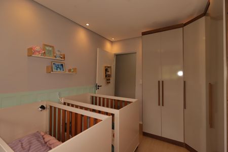 Casa à venda com 235m², 4 quartos e 2 vagasQuarto 1