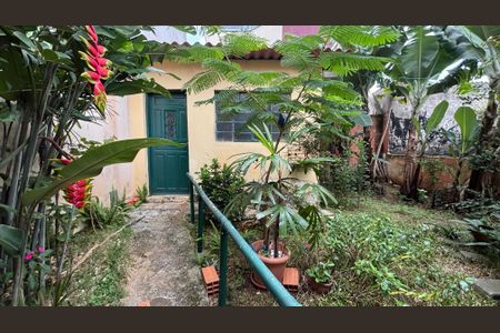 Casa à venda com 162m², 2 quartos e 3 vagasQuintal