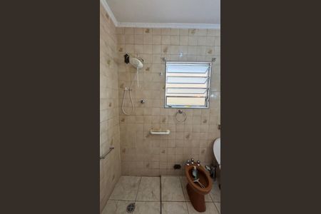 Casa à venda com 162m², 2 quartos e 3 vagasBanheiro