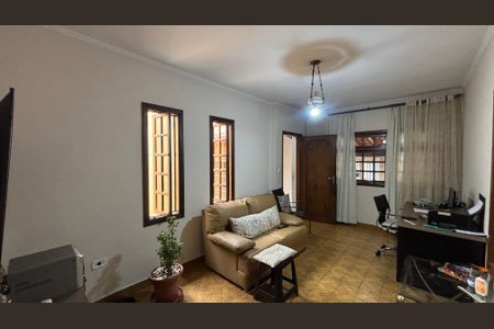 Casa à venda com 162m², 2 quartos e 3 vagasSala