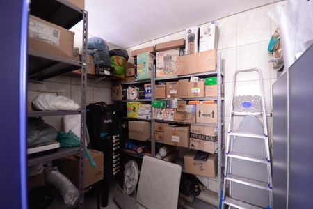 Casa à venda com 200m², 2 quartos e 2 vagasEdícula 