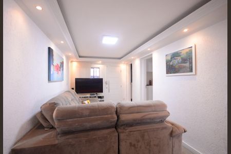 Casa à venda com 200m², 2 quartos e 2 vagasSala 