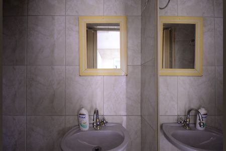 Casa à venda com 200m², 2 quartos e 2 vagasEdícula 