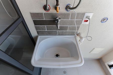 Apartamento para alugar com 48m², 2 quartos e 1 vaga Apartamento para alugar com 48m², 2 quartos e 1 vagaVaranda e área de serviço