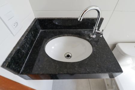 Apartamento à venda com 42m², 2 quartos e sem vaga Apartamento à venda com 42m², 2 quartos e sem vagaBanheiro